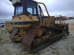 CAT D4H DOZER