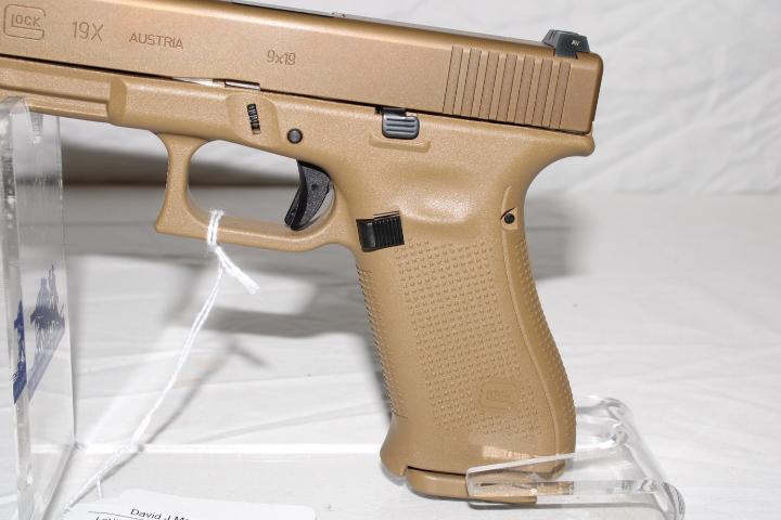 New Glock "19X" 9mm "Cross-Over" Pistol w/3- 17 Rd. Mags