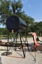 500 GALLON FUEL TANK ON STAND