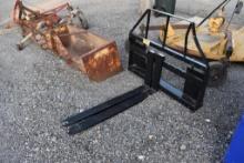 SKID STEER PALLET FORK