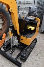 LAND HERO 12 MINI EXCAVATOR (SERIAL # 08232587) (MISSING MOUNTING BRACKET BARS FOR CANOPY) (K)