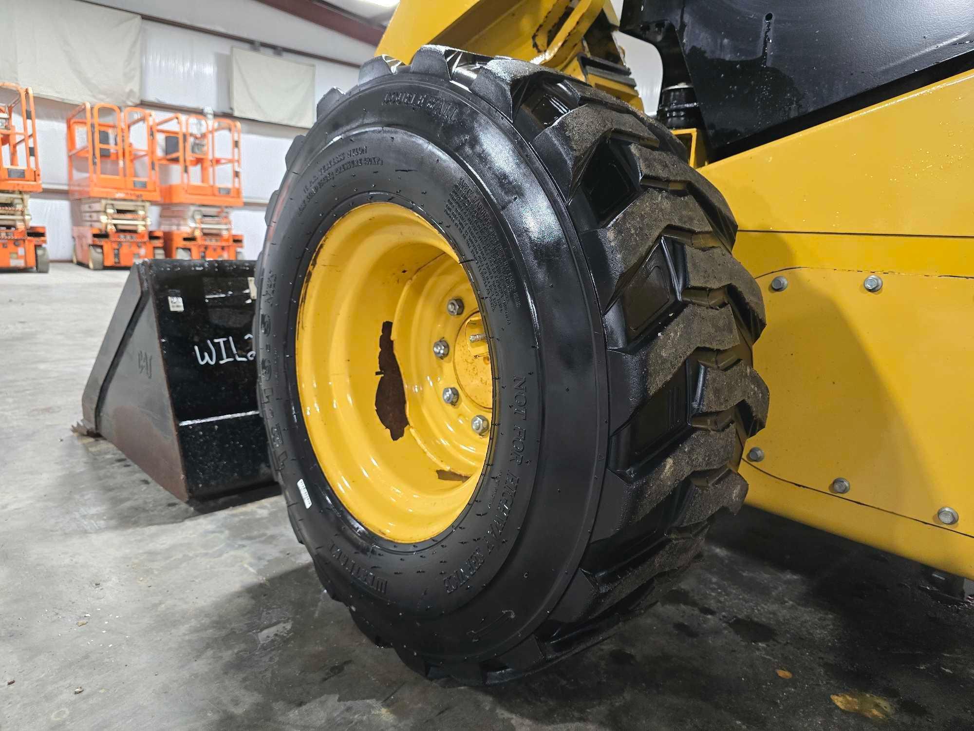 2017 Caterpillar 262D Skid Steer Loader