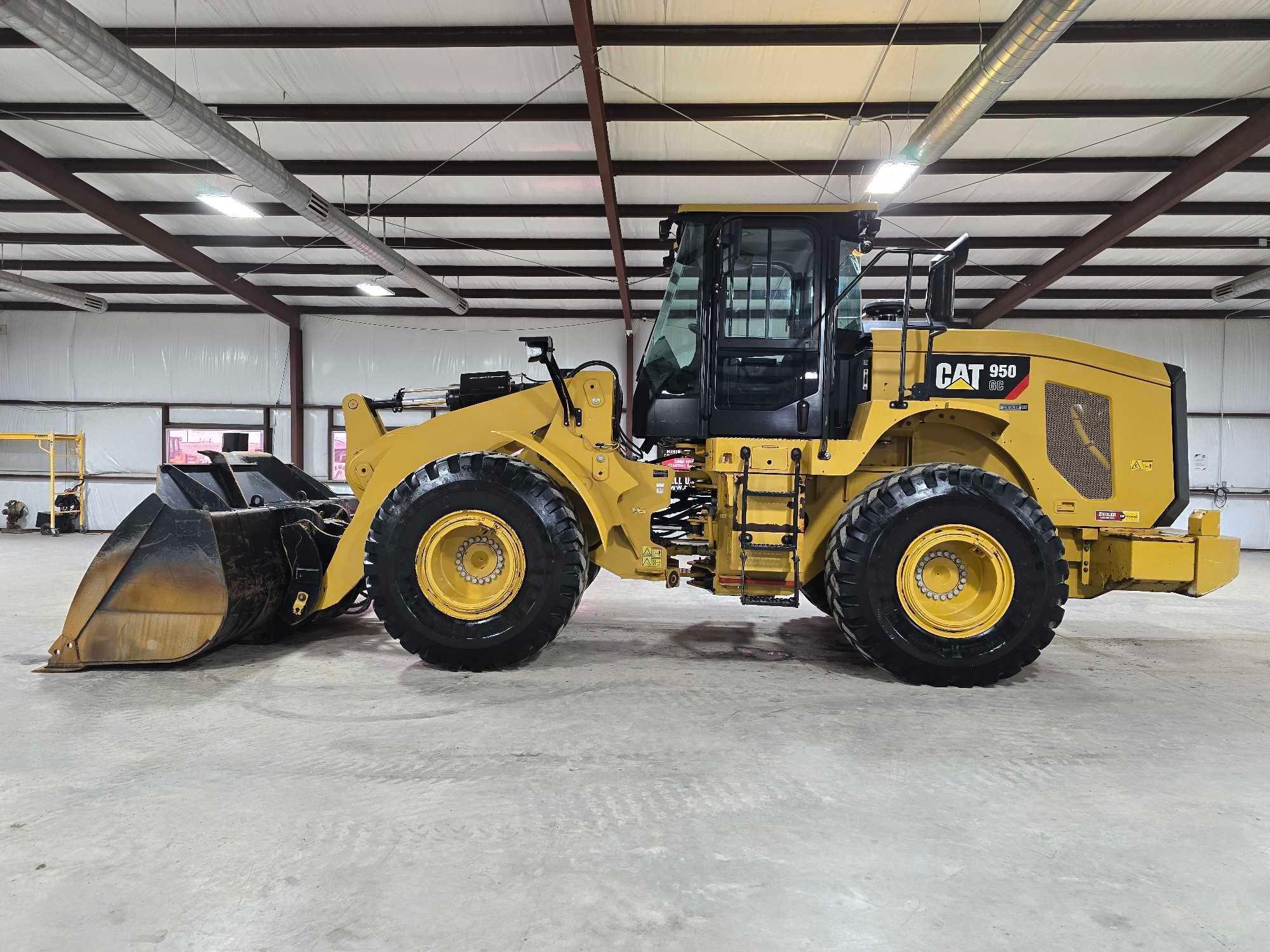 2019 Caterpillar 950GC Wheel Loader