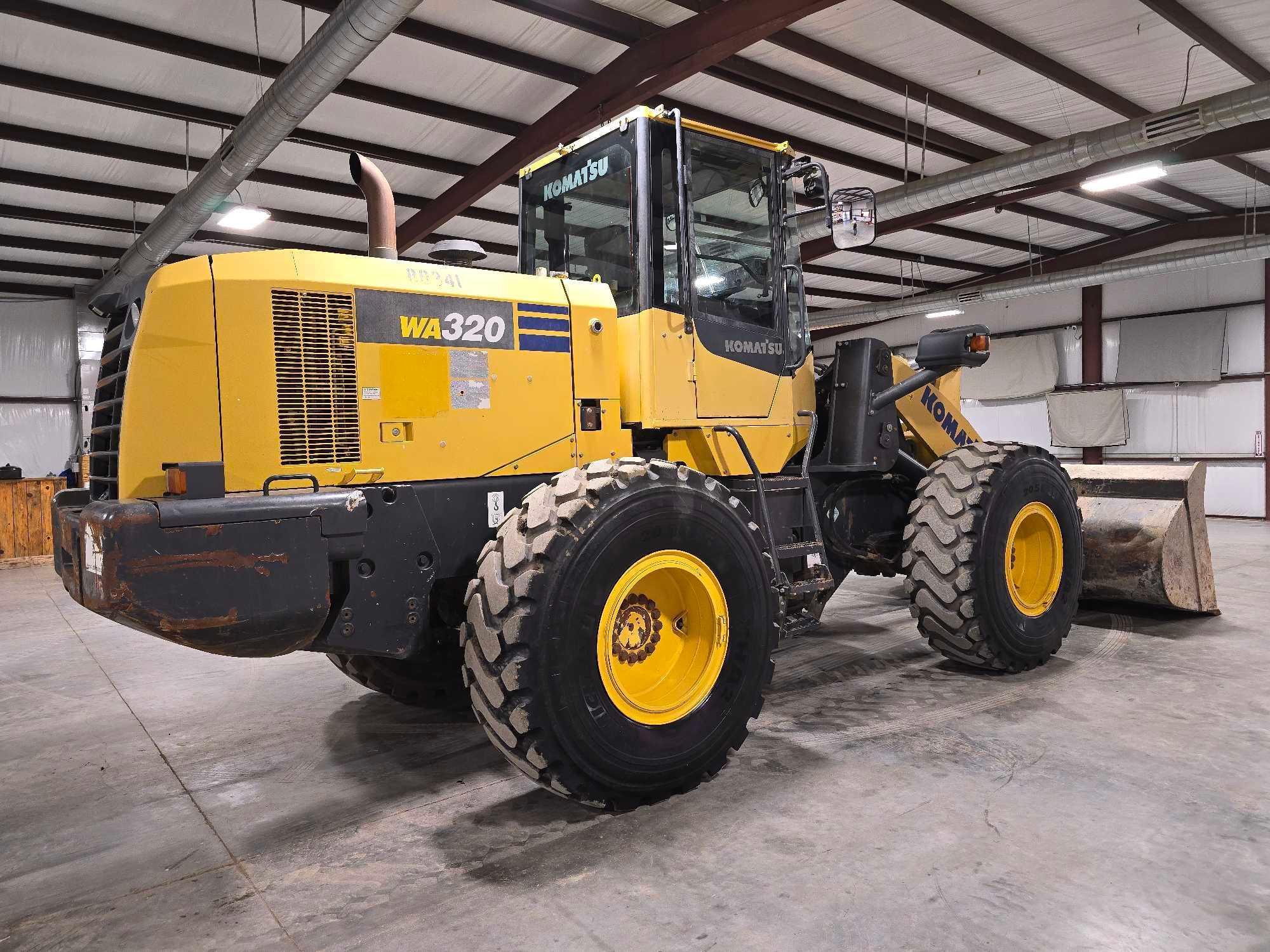 2014 Komatsu WA320-7 Wheeled Loader