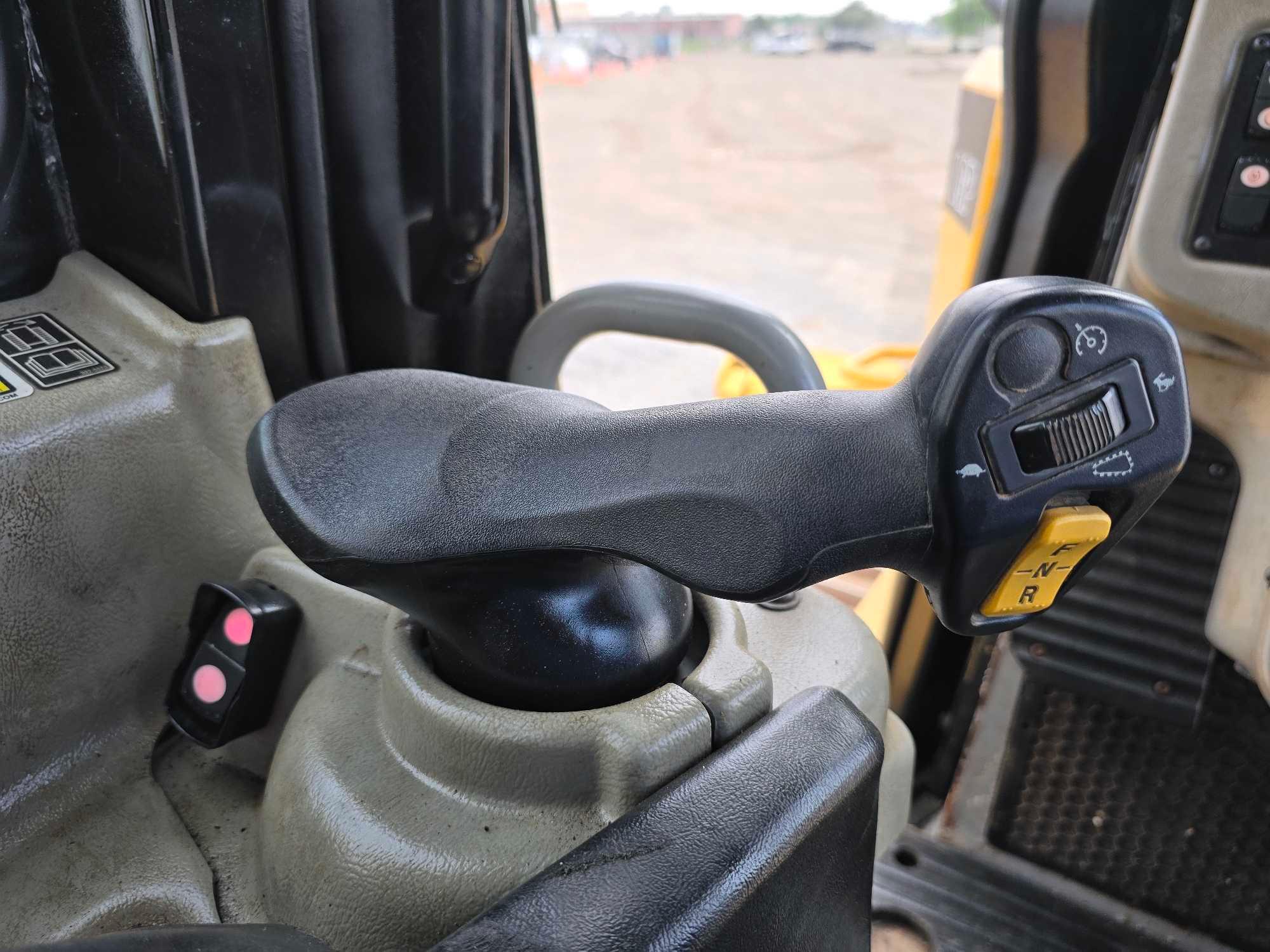 2014 Caterpillar D6T LGP Crawler Dozer