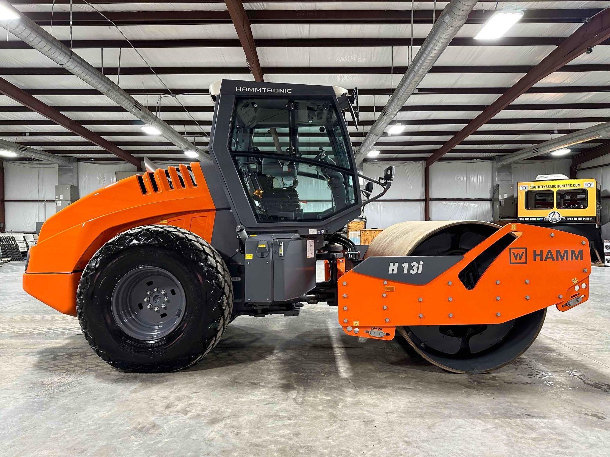 2022 NEW/UNUSED Hamm H13i Smooth Drum Vibratory Compactor