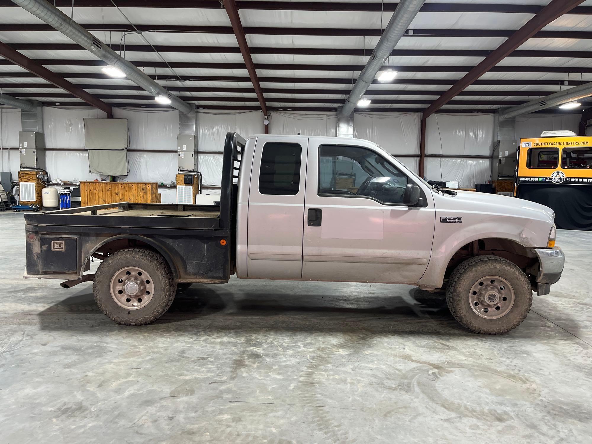 2003 Ford F250 Super Duty Flatbed Truck