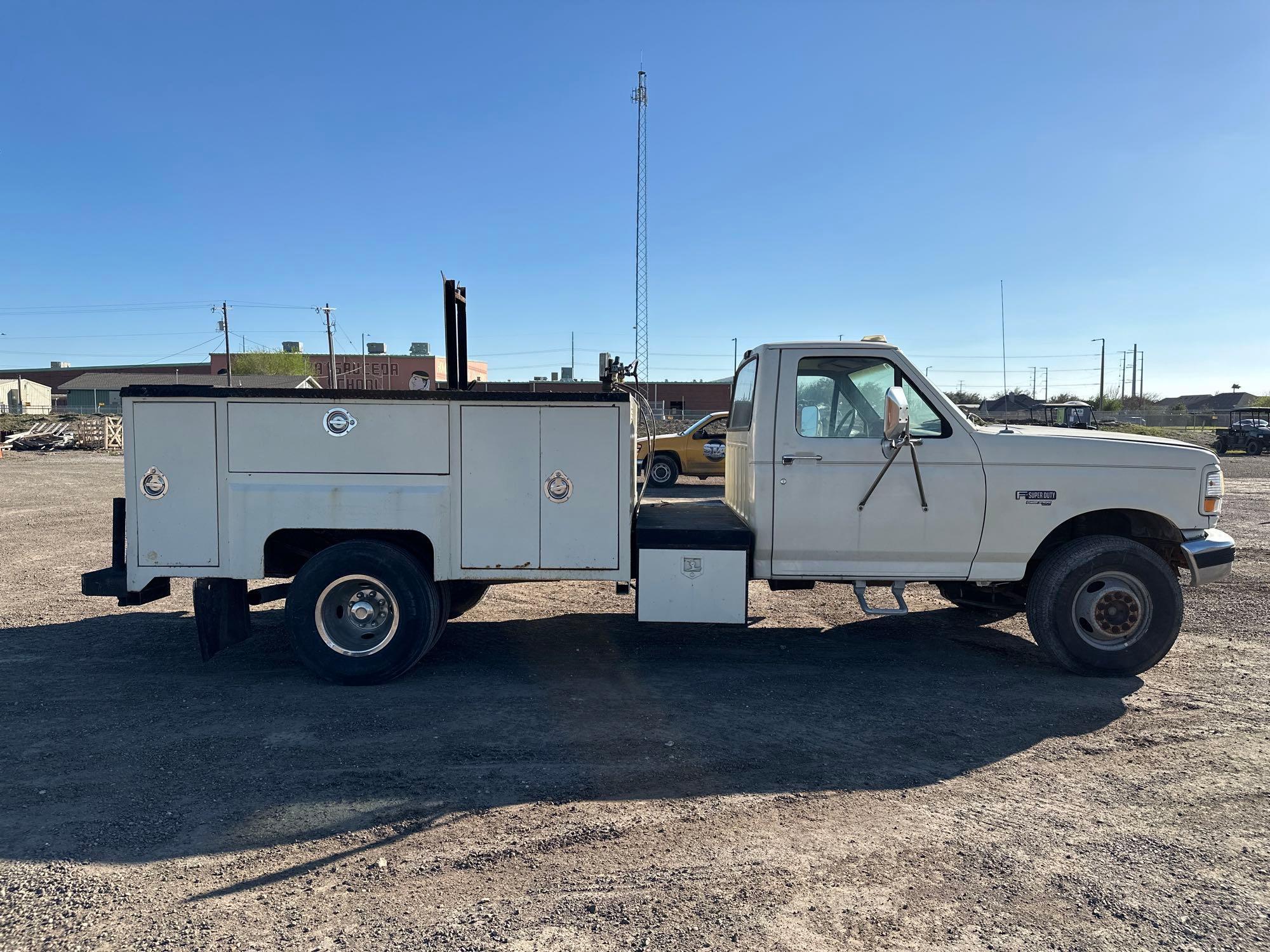 1995 Ford F450 Super Duty Power Stroke Service Truck