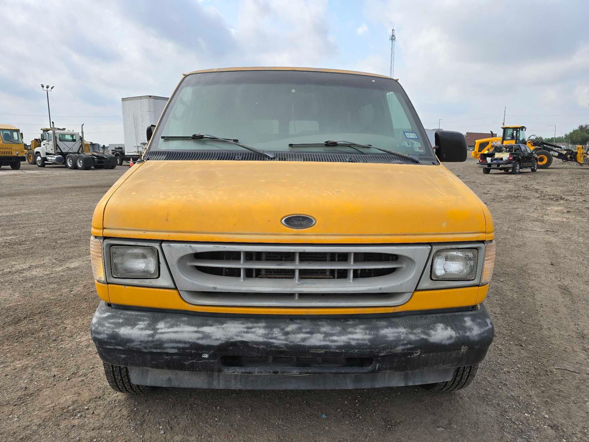 2002 Ford Econoline Wagon Van