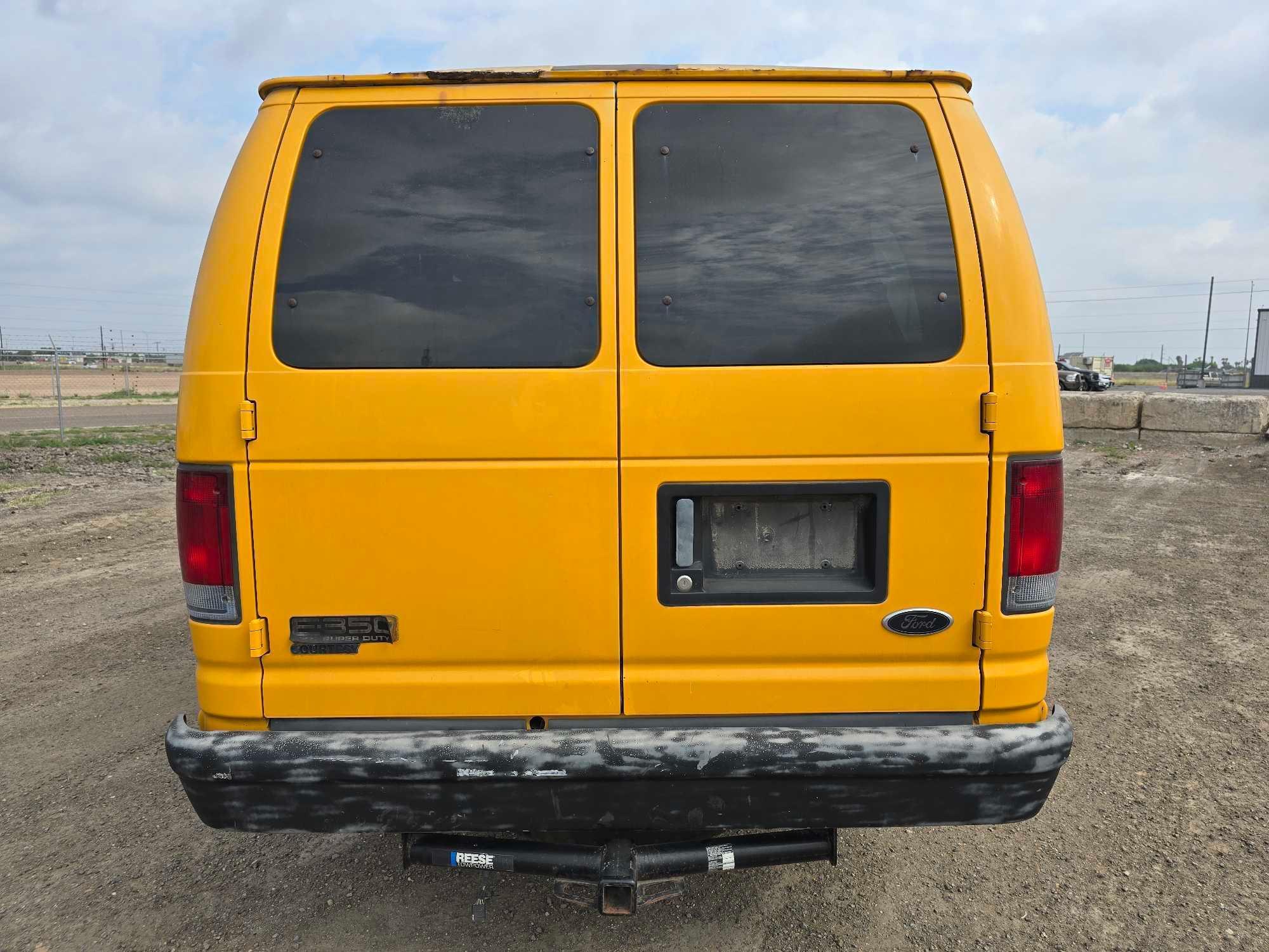 2002 Ford Econoline Wagon Van