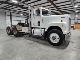 1980 International F4370 Day Cab Winch Truck Tractor