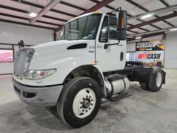 2013 International DuraStar 4400 Day Cab Truck Tractor