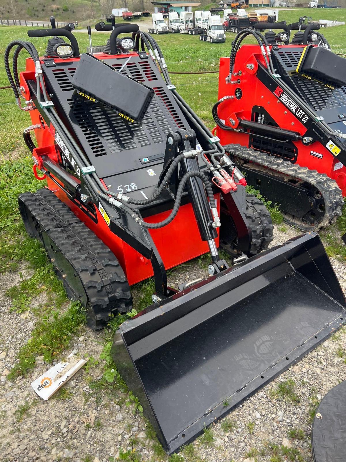 Agrotk skid steer loader