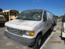 2005 Ford E-350 Super Duty Van