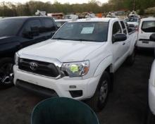 2013 Toyota Tacoma Ext Cab   4x4 s/n:020400