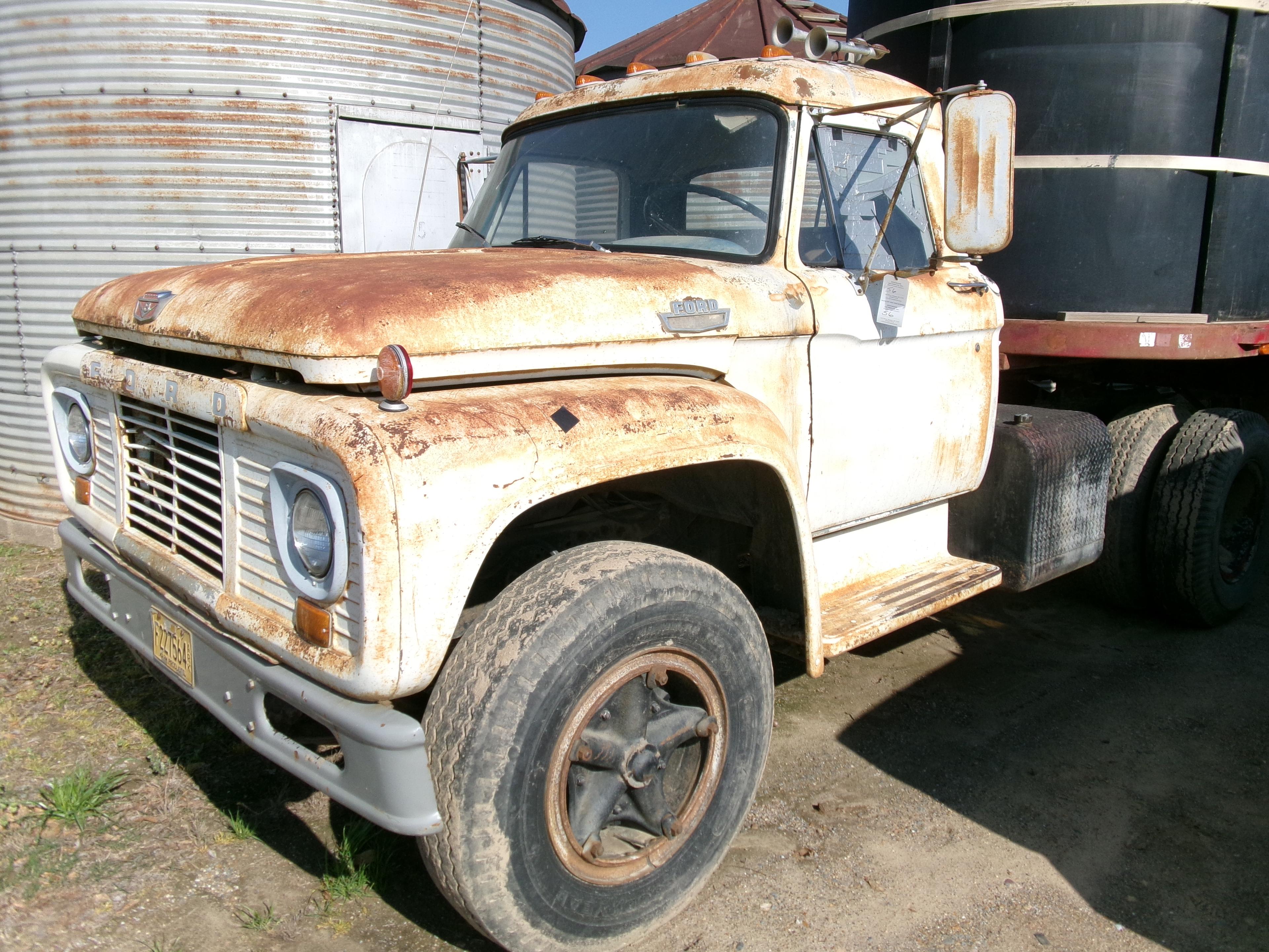 1966 Ford single axle Truck