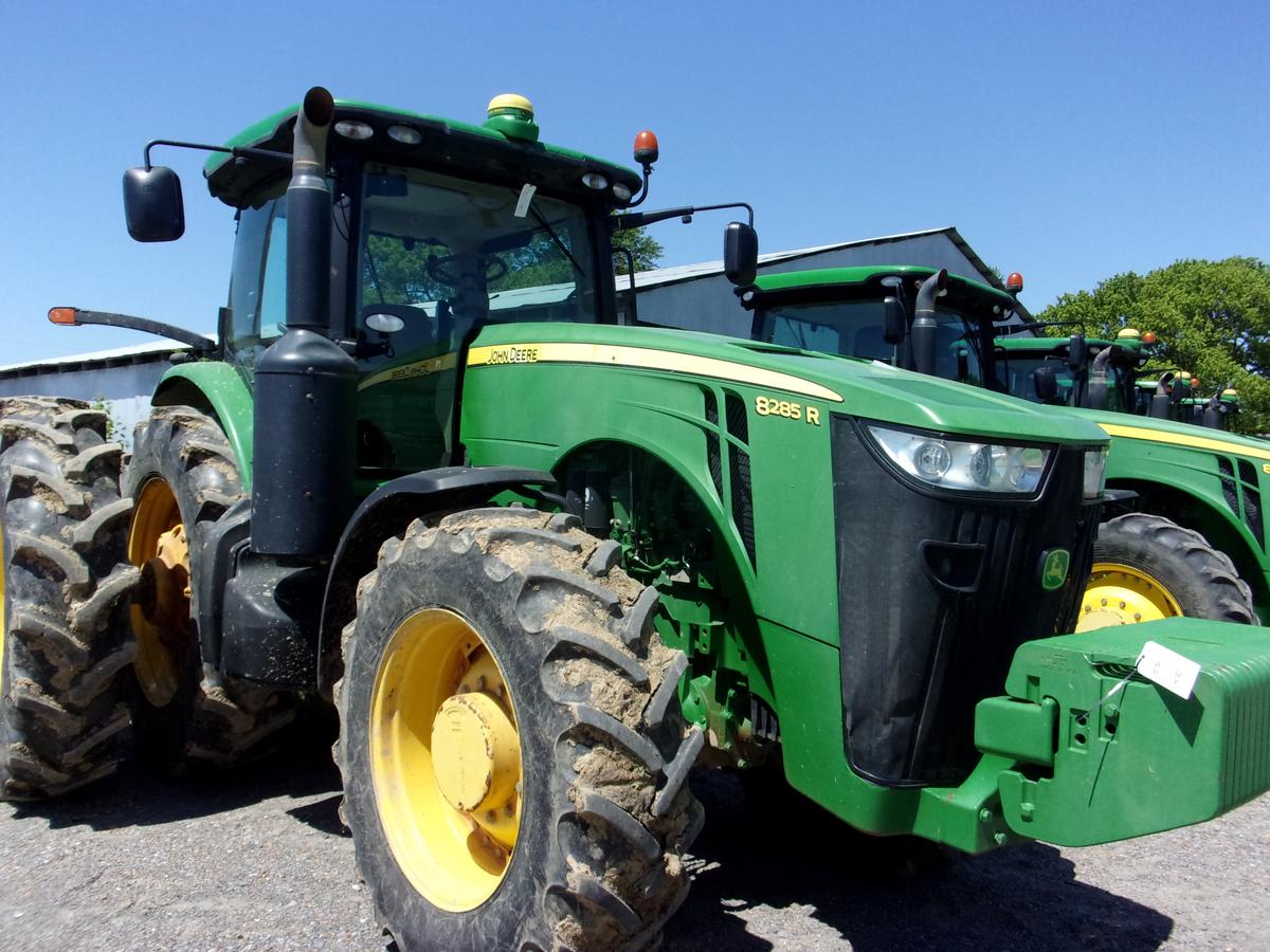 John Deere 8285R MFWD Tractor