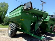 J & M 875 Grain Cart