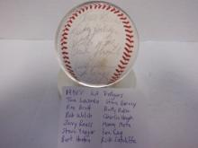 1970'S LOS ANGELES DODGERS SIGNED BALL. TOM LASORDA, S GARVEY, K BRETT, R SUTCLIFFE & OTHERS