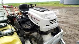 MTD GOLD LAWN AND GARDEN TRACTOR, HYDRO,