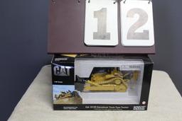 1/50 CAT D11R CARRY DOZER WITH RIPPER,
