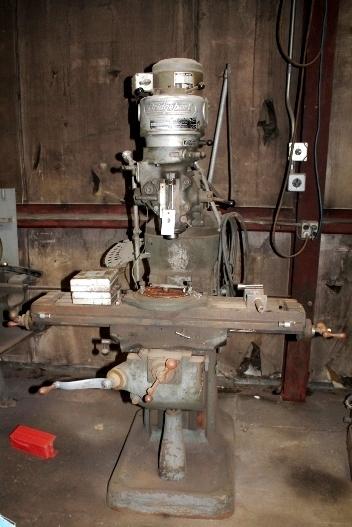 Bridgeport Horizontal Mill , 9" X 2' Bed,