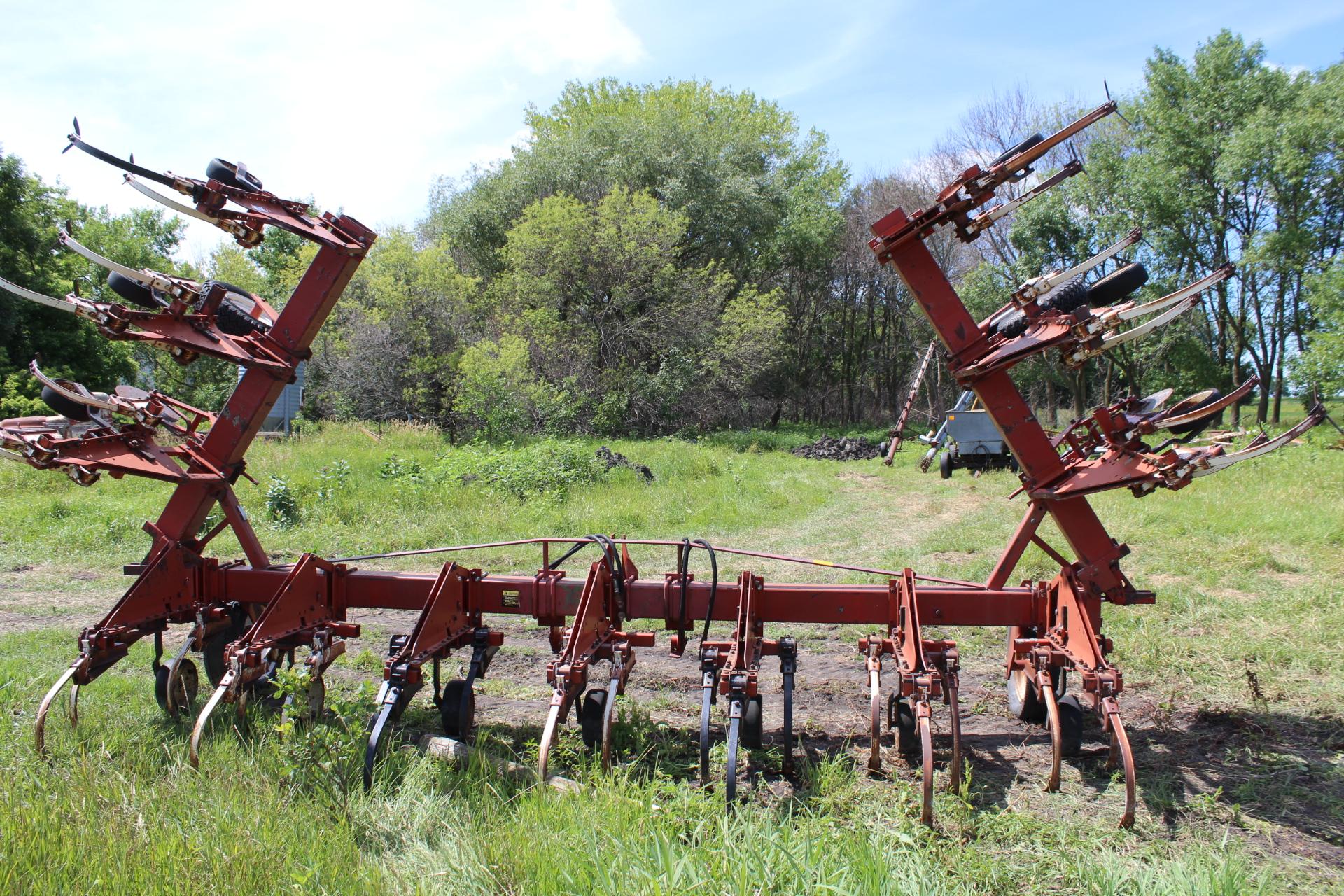 IH 133 12R30” Cultivator, C Shank