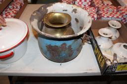 White enamel kettle and enamel bucket