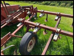 IH 45 Vibrashank Field Cult, 18', Wings, no cyl, (3) extra shanks