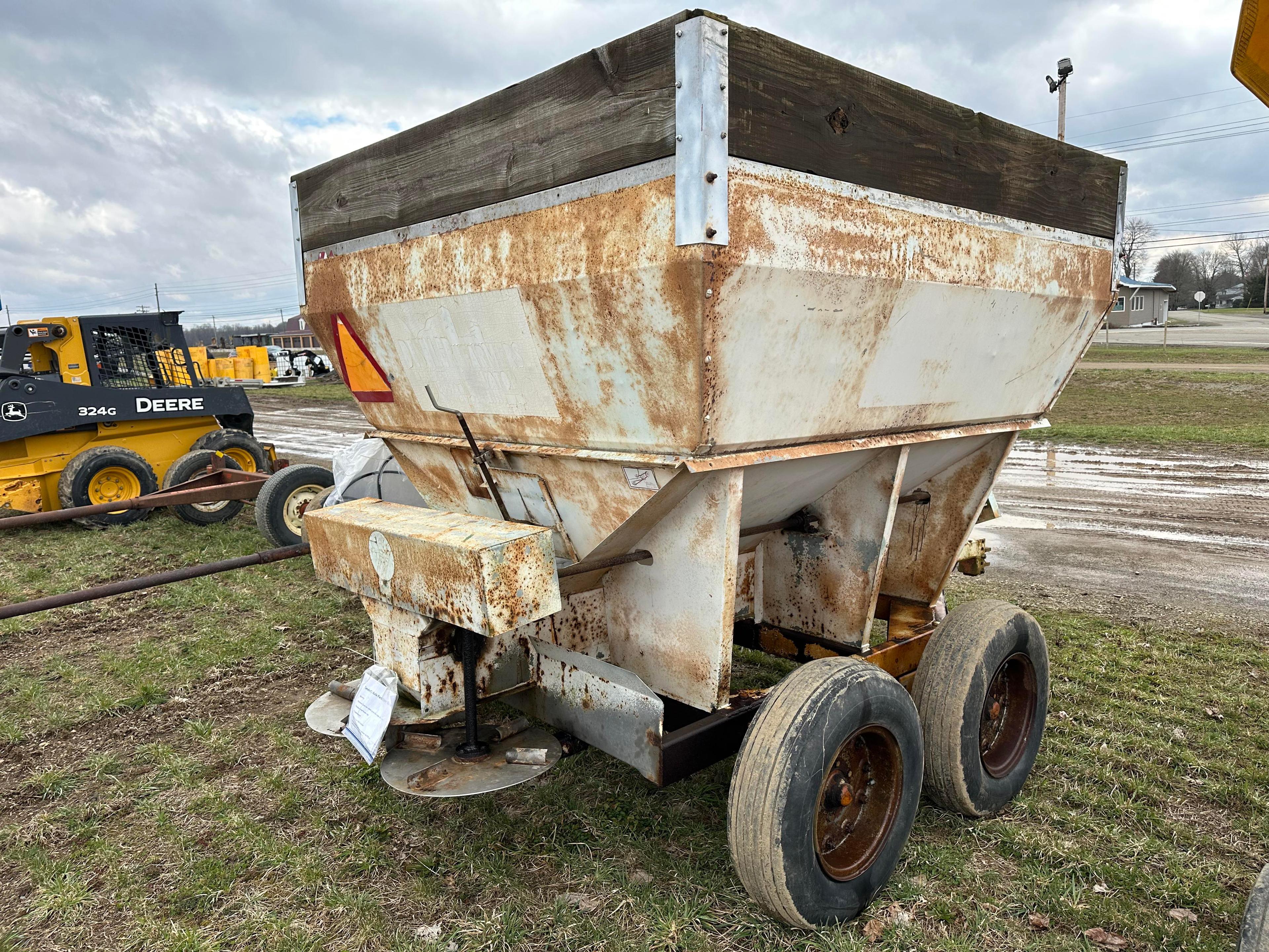 TCI Tandem Axle Fertilizer Spreader