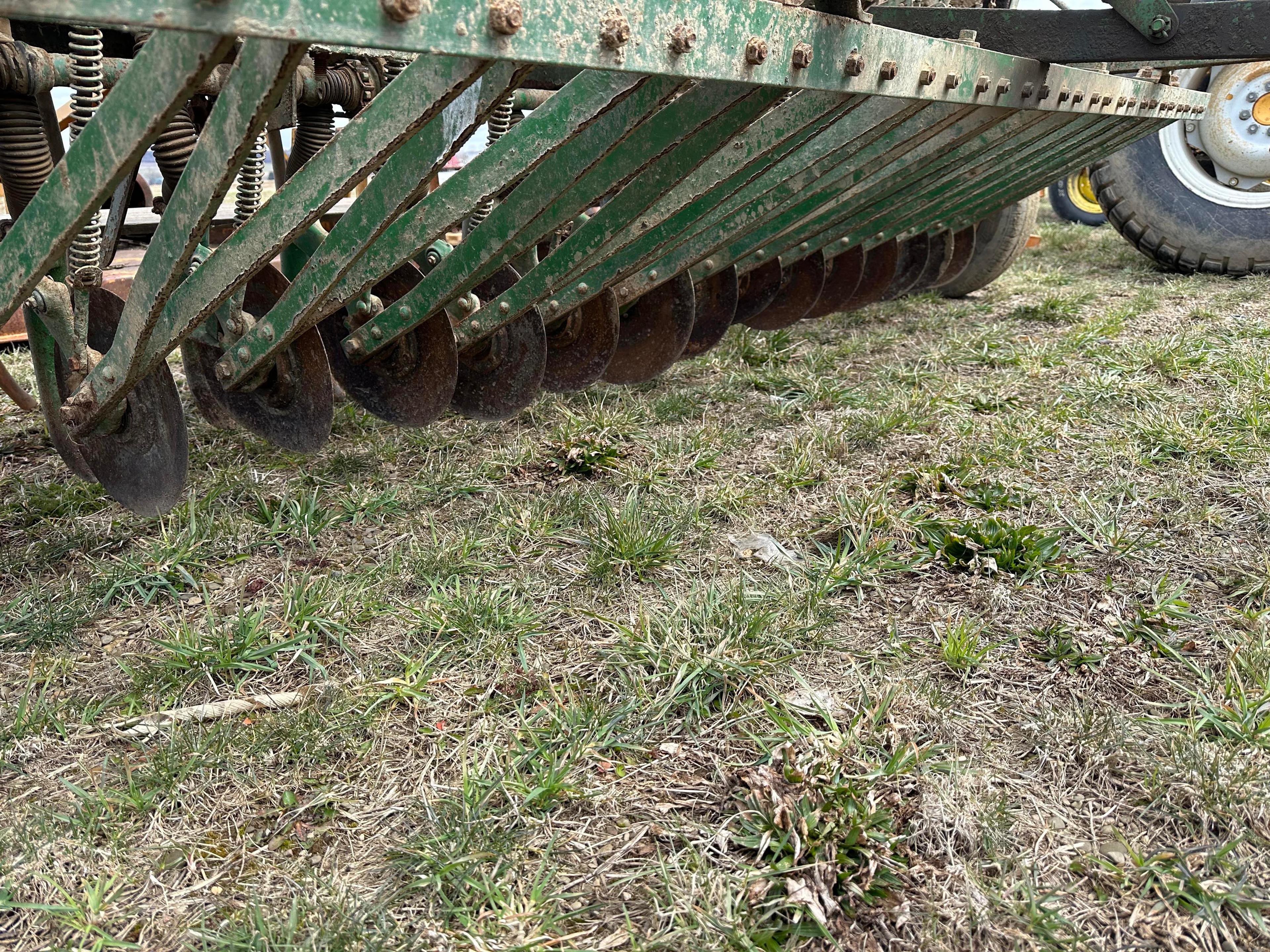 John Deere FBB 15 Run Grain Drill