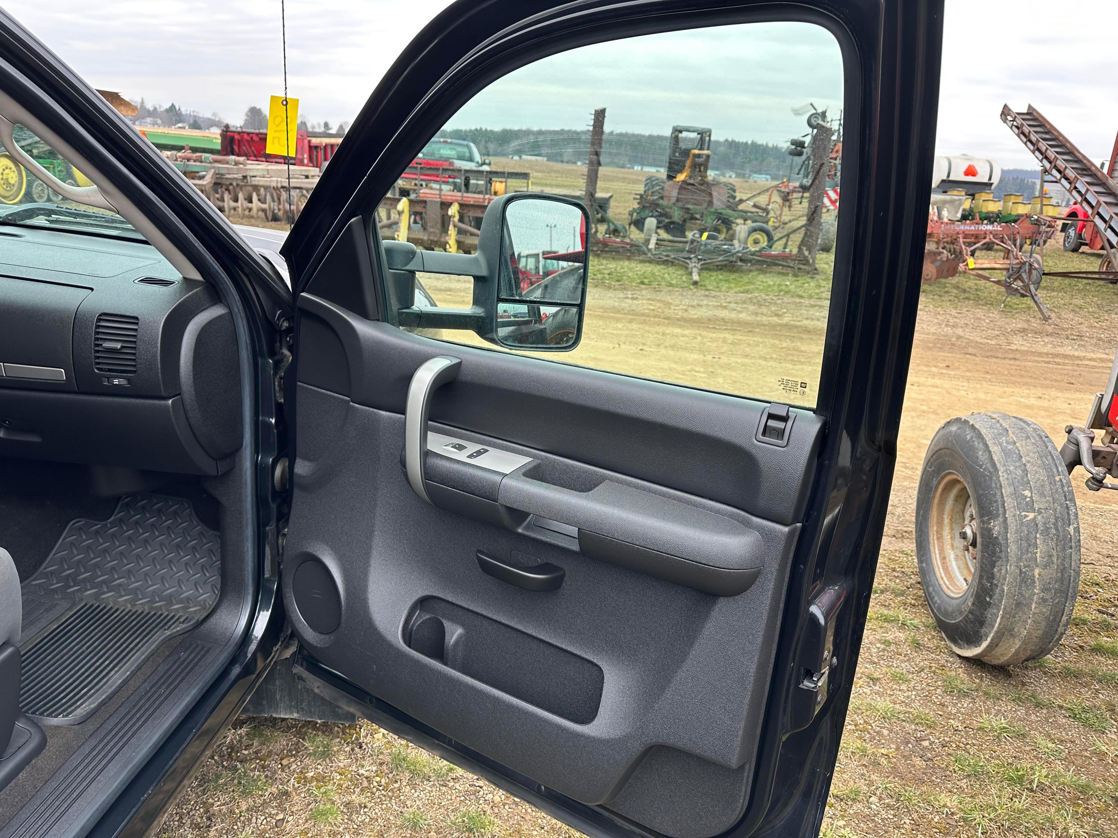 2009 Chevy 2500HD LT Regular Cab 8’ Bed Pickup With 40,099 Original One Owner Miles,