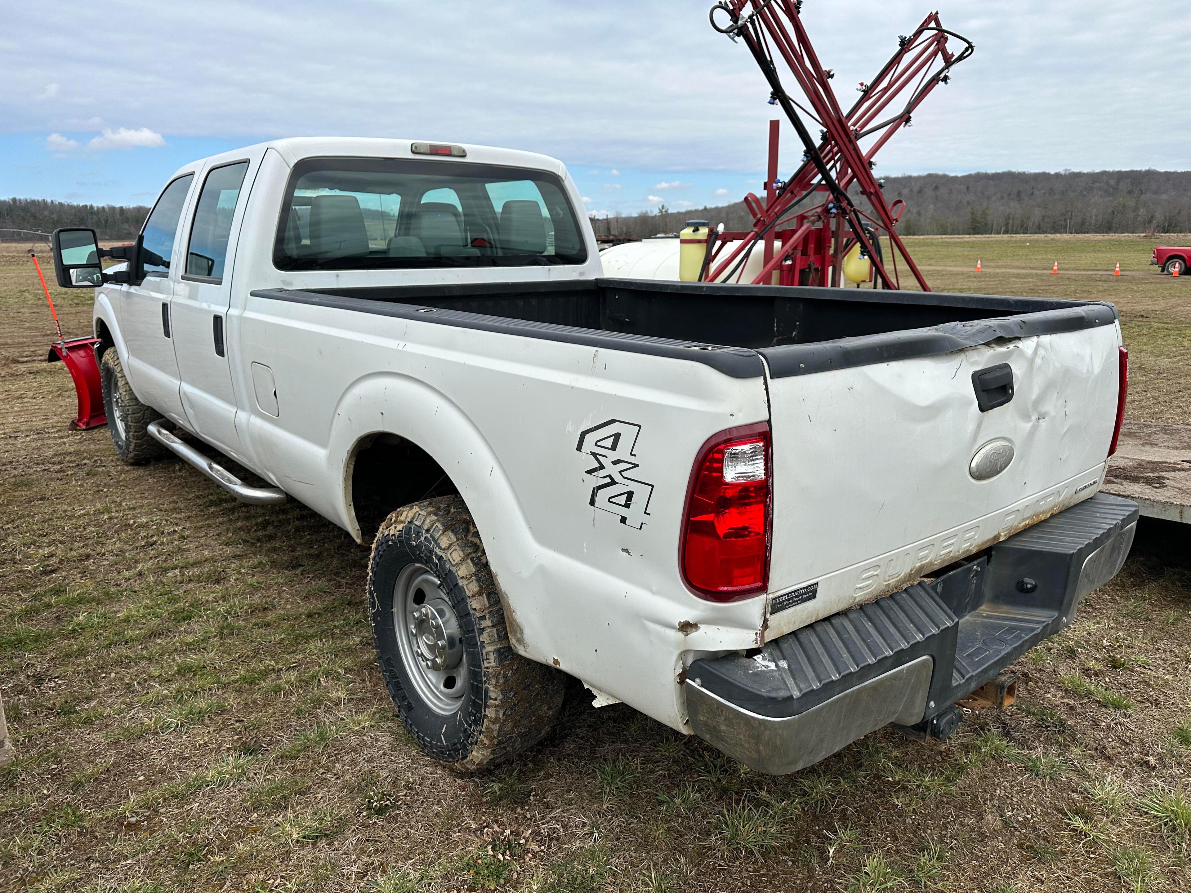 2012 Ford F-250 Super Duty 4X4 Crew Cab Long Bed Pickup