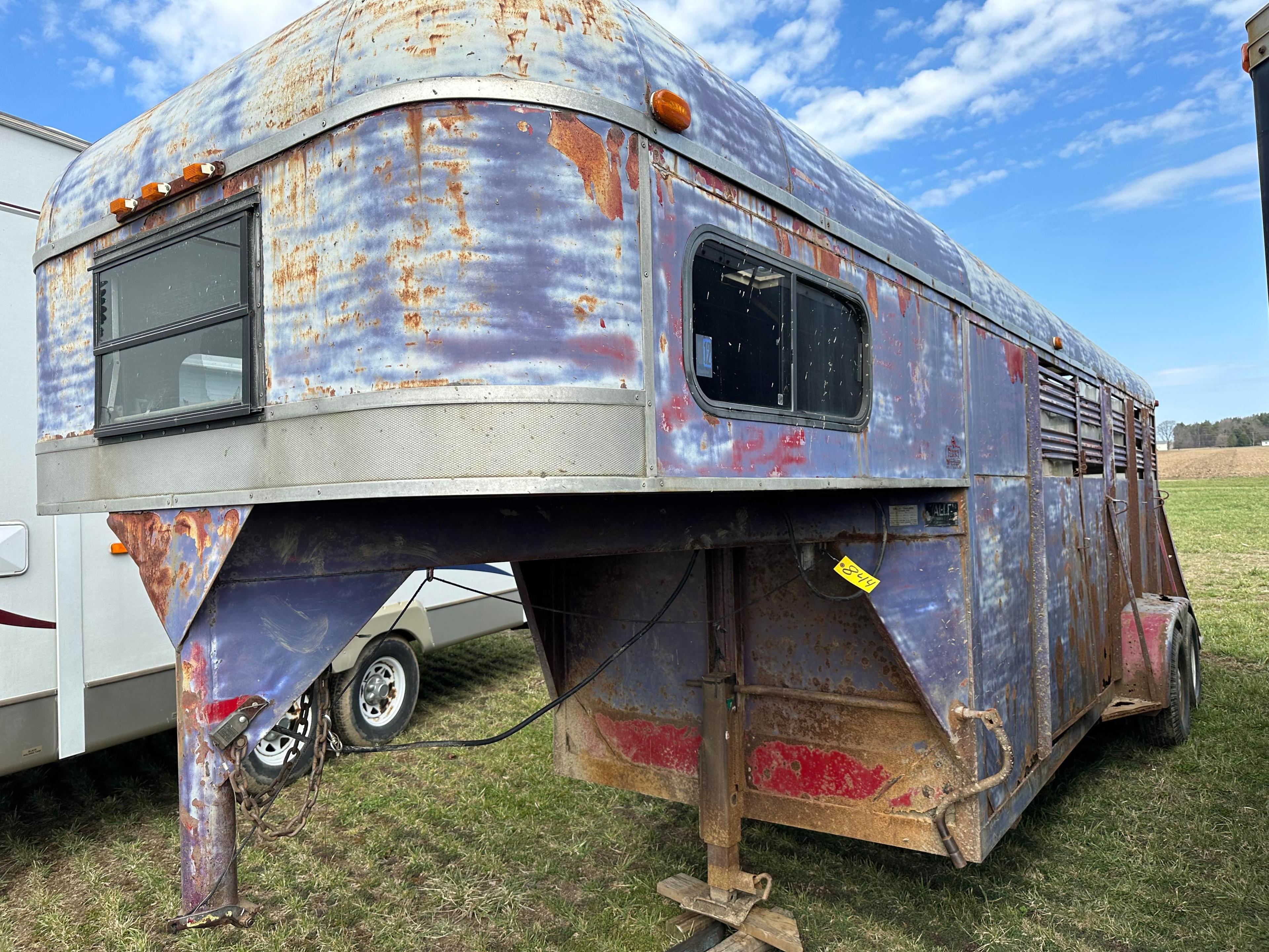 1990 Valley Gooseneck 18’ Plus 7’ Stock Trailer