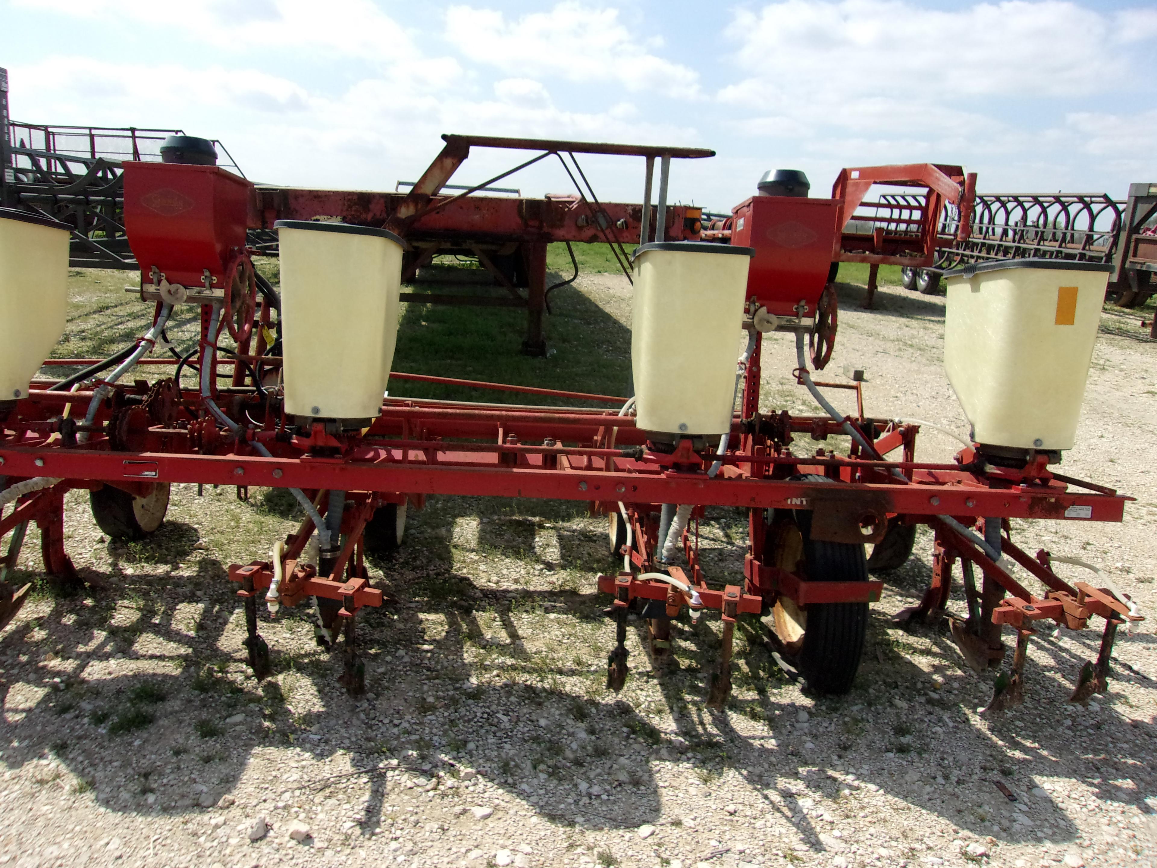 6 Row Planter