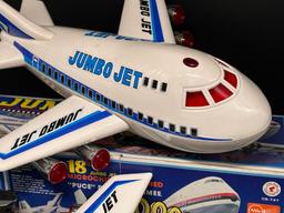 (2) 18" Vintage 1988 Cheng Ching Toy JUMBO JET 747