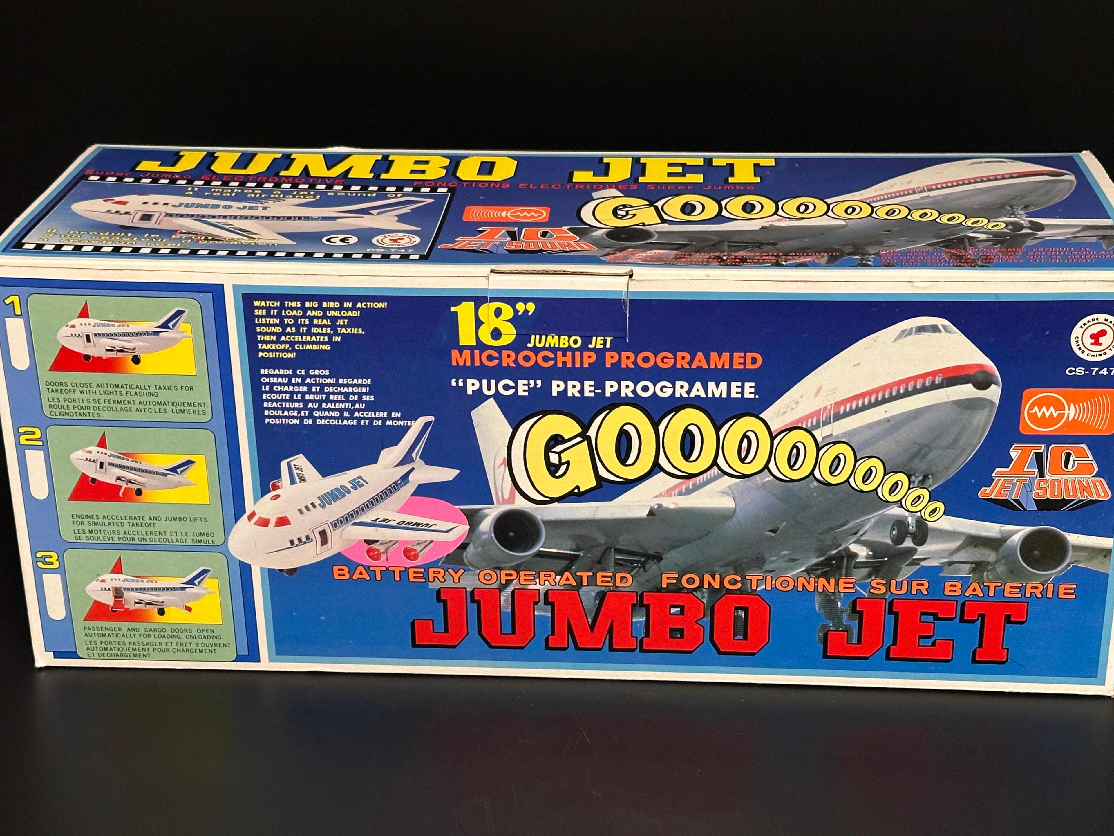 (2) 18" Vintage 1988 Cheng Ching Toy JUMBO JET 747