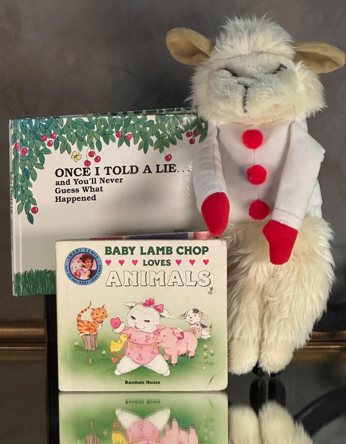 LAMB CHOP Stuffed Animal with 2 Children's Books