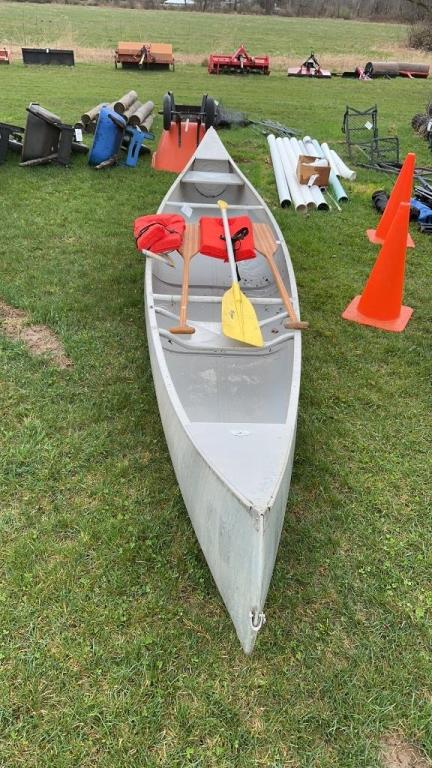 Grumman Conoe W/paddle And Vest