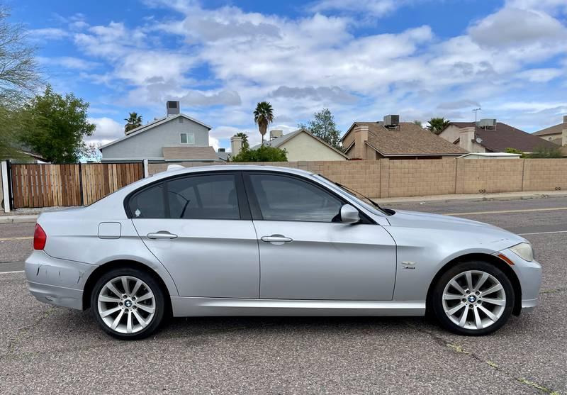 2011 BMW 3 Series 328i xDrive 4 Door Sedan