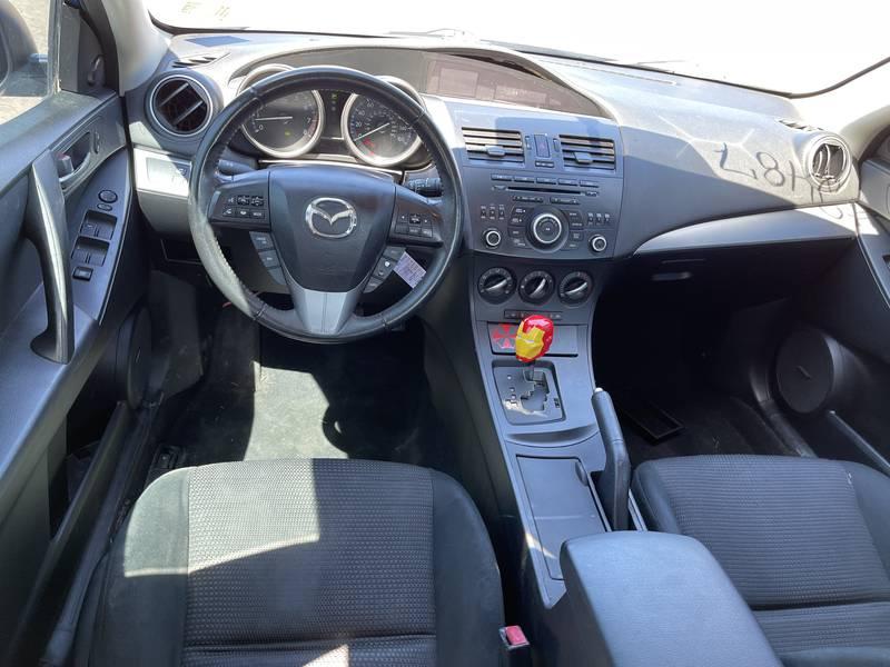 2012 Mazda Mazda3 i Touring 4 Door Sedan