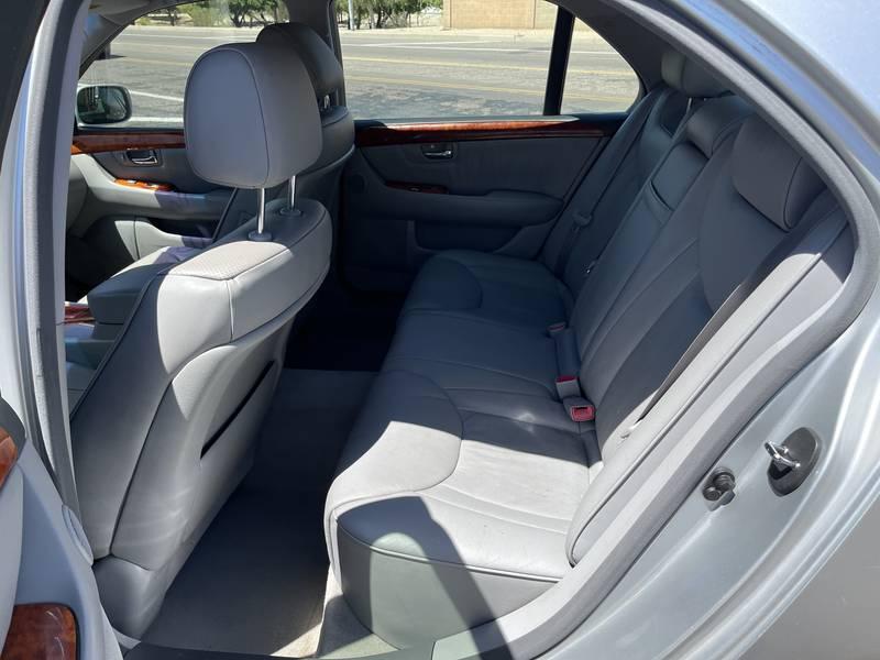 2004 Lexus LS 430 4 Door SUV