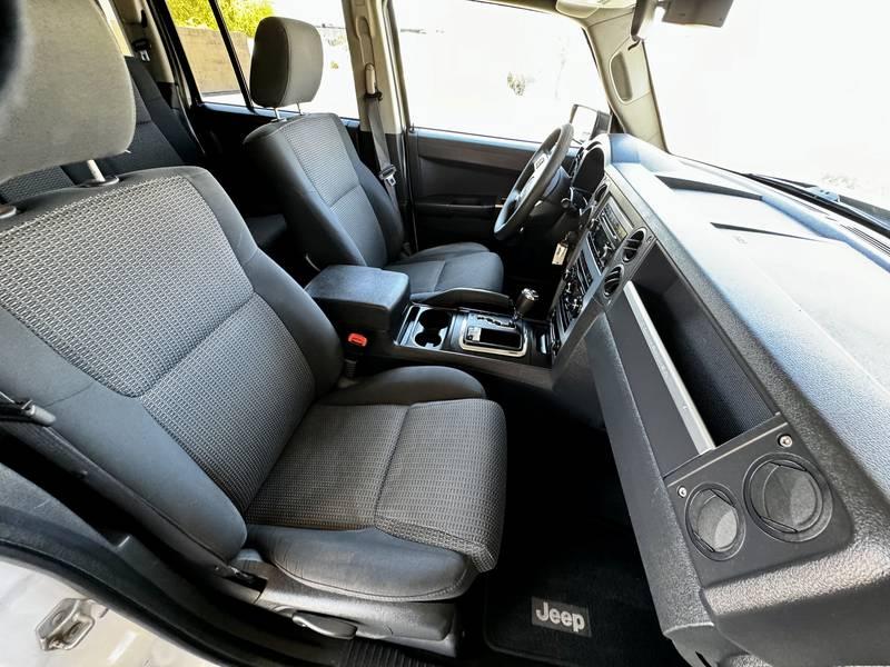 2008 Jeep Commander Sport 4x4 4 Door SUV