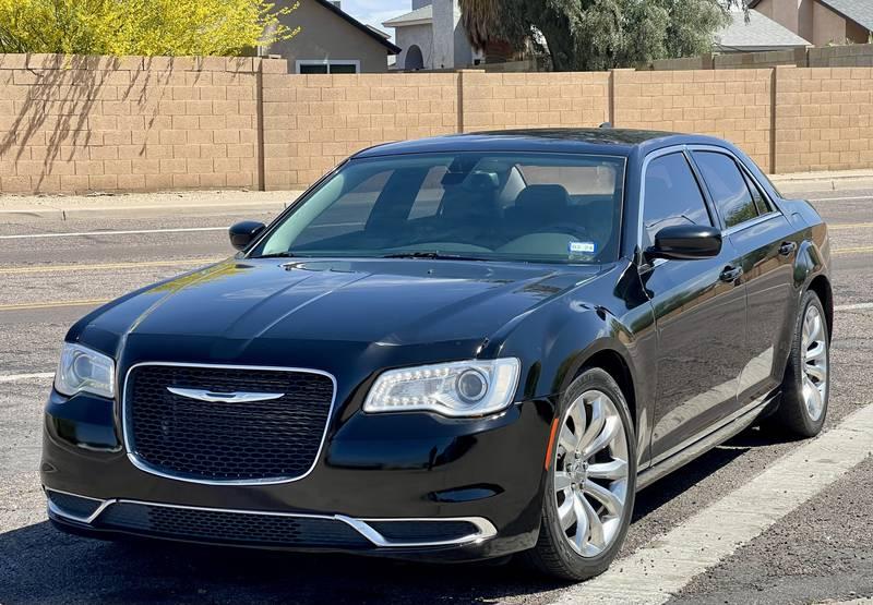 2015 Chrysler 300 Limited 4 Door Sedan