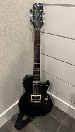 LES PAUL JUNION MODEL ELECTRIC GUITAR STRIPPED OF STRINGS