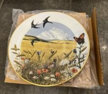 COLLECTIBLE CERAMIC PLATE - IN ORIGINAL BOX WITH PAPERS