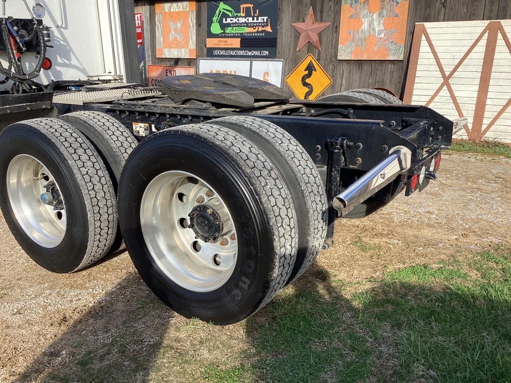 2019 KENWORTH W900 SLEEPER TRACTOR