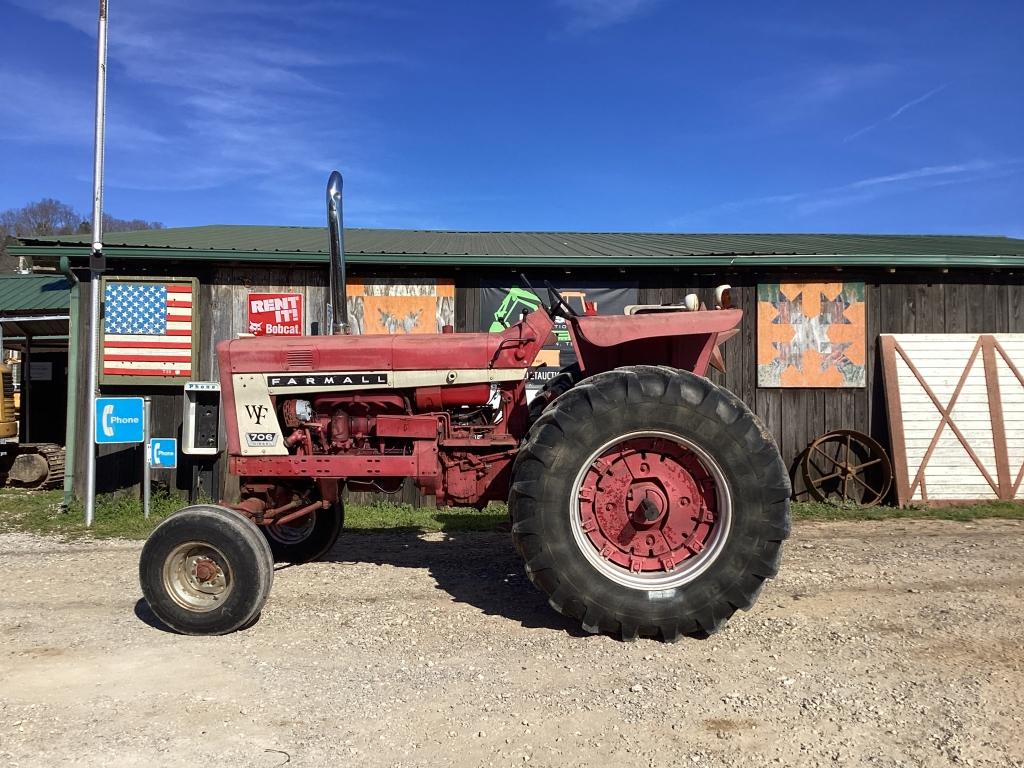 INTERNATIONAL 706 FARMALL TRACTOR