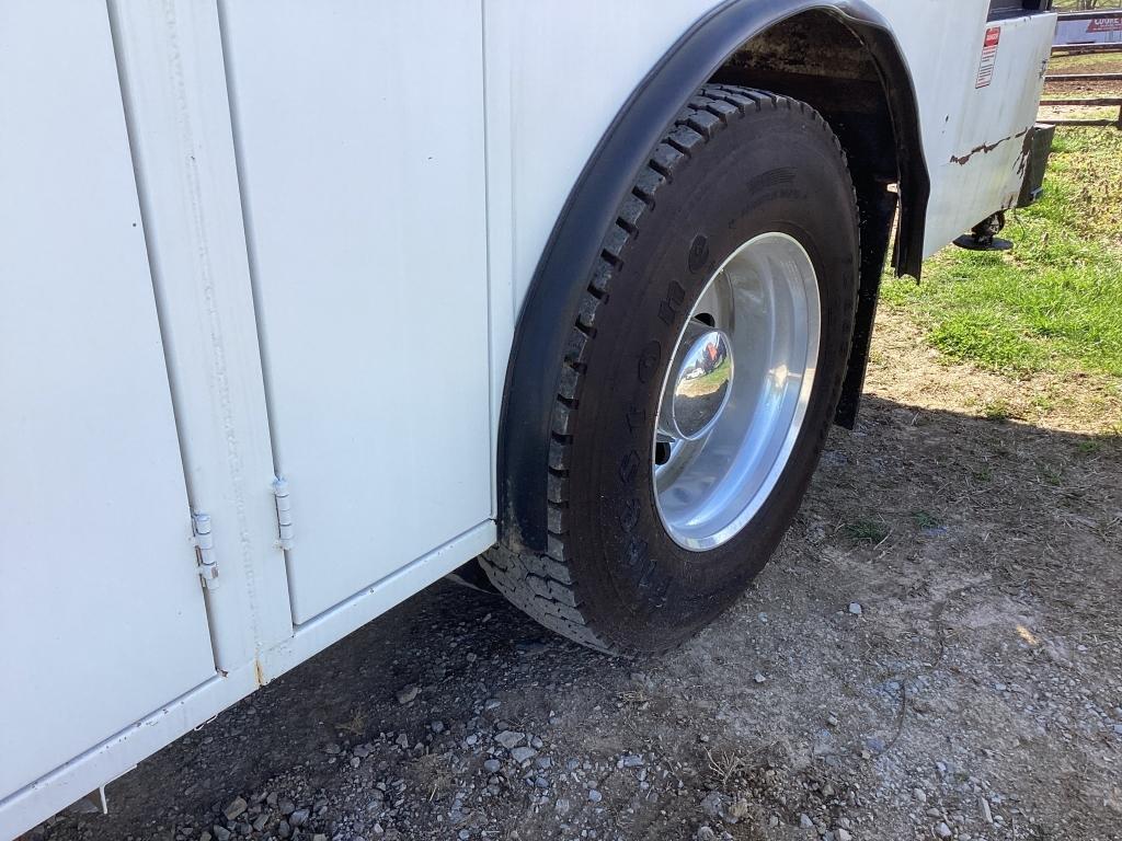 2010 FREIGHTLINER SERVICE SINGLE AXLE