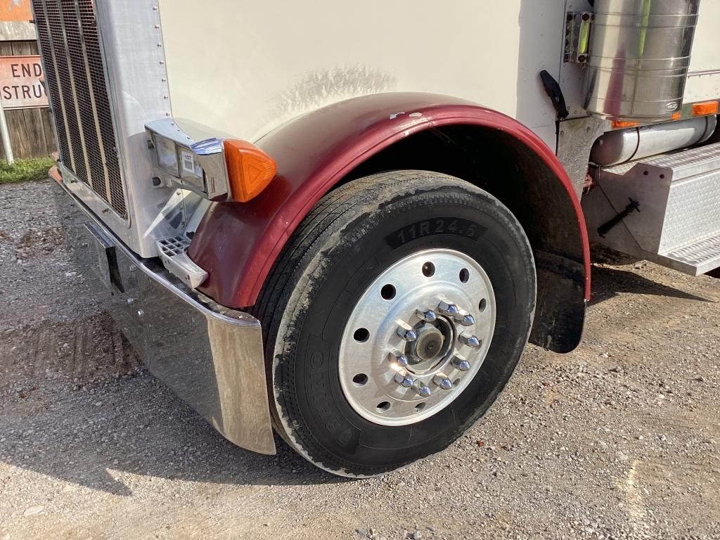 1990 PETERBILT 379 EXT HOOD SLEEPER TRACTOR